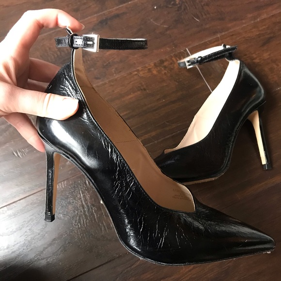 Zara Shoes - Zara basic leather heels